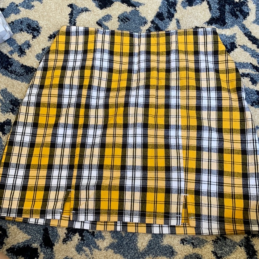 Yellow plaid holister skirt